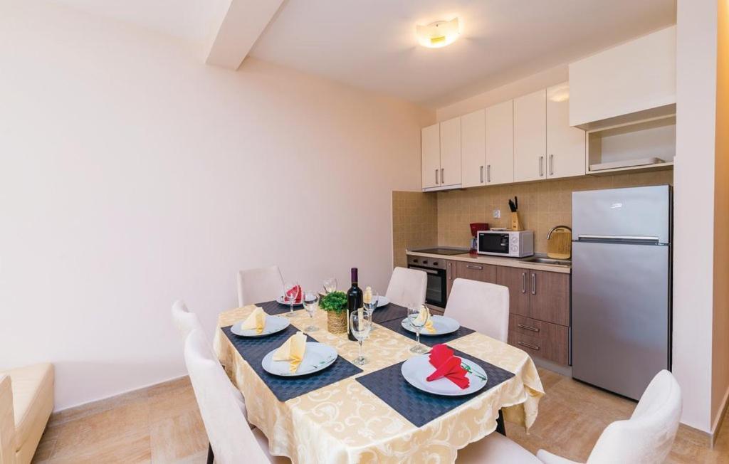 Port Adria Apartments Kamenari Εξωτερικό φωτογραφία