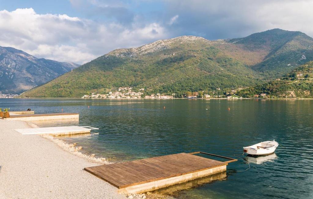 Port Adria Apartments Kamenari Εξωτερικό φωτογραφία