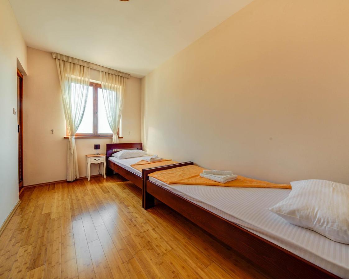 Port Adria Apartments Kamenari Εξωτερικό φωτογραφία