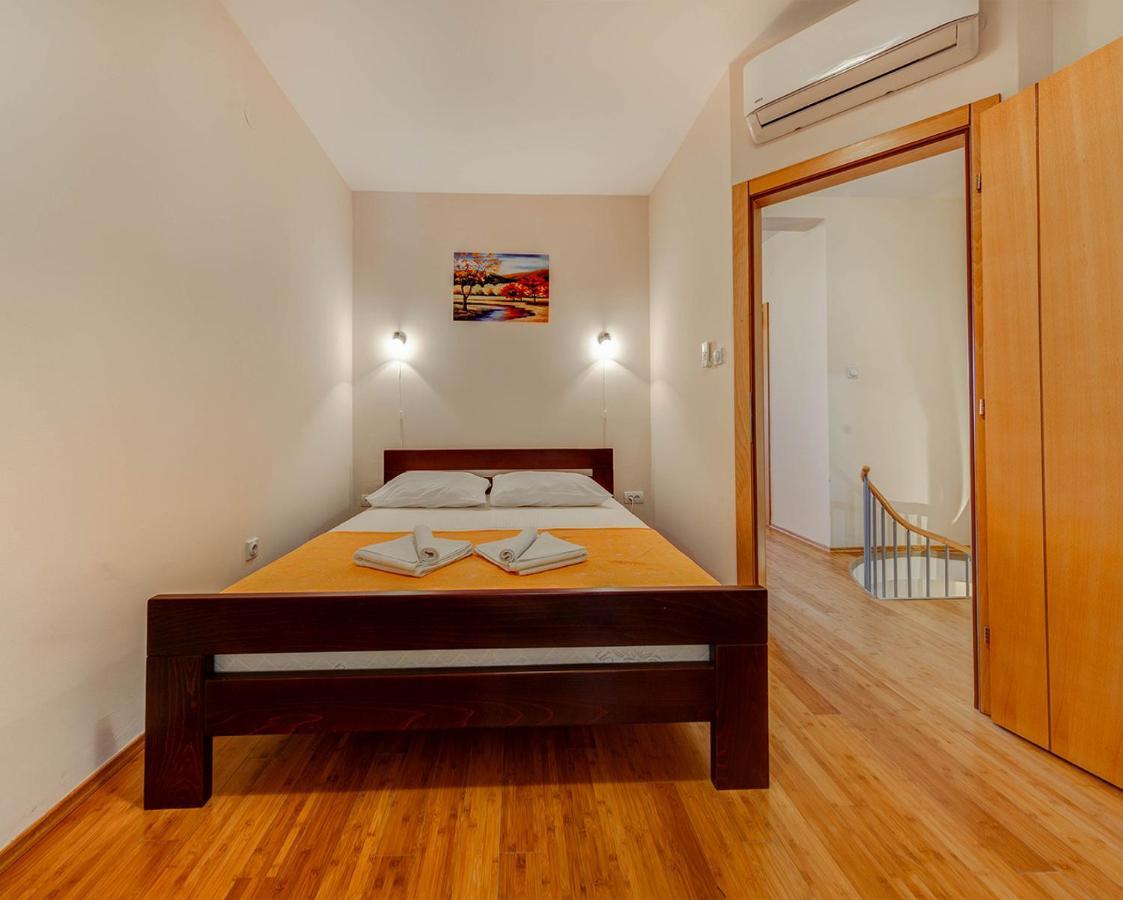 Port Adria Apartments Kamenari Εξωτερικό φωτογραφία